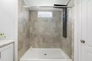 11907 Evergreen St, Fountain, FL 32438 - Photo 8