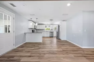 119 NW Carol Ave NW, Fort Walton Beach, FL 32548 - Photo 12