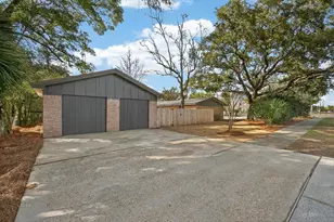 199 College Cove, Niceville, FL 32578 - Photo 38