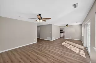 199 College Cove, Niceville, FL 32578 - Photo 16