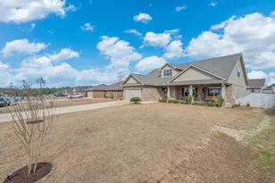 2104 Queen St, Crestview, FL 32536 - Photo 1