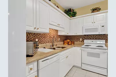 1325 Treasure Cove, Niceville, FL 32578 - Photo 6