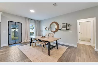 320 N Cedar Avenue N, Niceville, FL 32578 - Photo 8