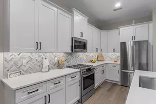 215 Abner Wy, Niceville, FL 32578 - Photo 10