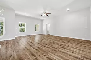 1576 Texas Pkwy, Crestview, FL 32536 - Photo 4