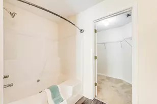 1013 Freeport Ct, Mary Esther, FL 32569 - Photo 22