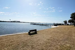 308 SW Miracle Strip Parkway SW, Fort Walton Beach, FL 32548 - Photo 4