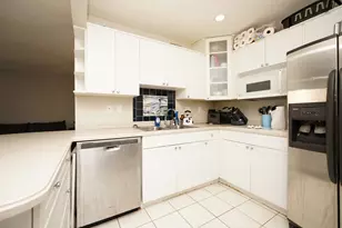 308 SW Miracle Strip Parkway SW, Fort Walton Beach, FL 32548 - Photo 6