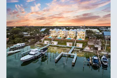 712 Harbor Boulevard, Destin, FL 32541 - Photo 1