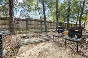 205 Marquette St, Niceville, FL 32578 - Photo 16