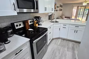 11 NW Poulton Dr NW, Fort Walton Beach, FL 32548 - Photo 4