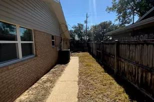 129 12th Ave, Shalimar, FL 32579 - Photo 16