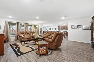 365 Merlin Ct, Crestview, FL 32539 - Photo 12