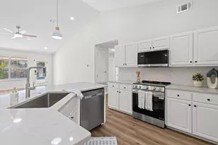 7437 Brevard St, Navarre, FL 32566 - Photo 10