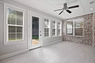 35 Derby Downs Cir, Niceville, FL 32578 - Photo 4