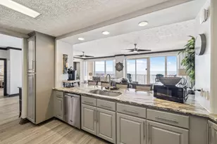 7115 Thomas Dr, Panama City Beach, FL 32408 - Photo 12