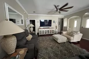 1098 Forest Lake Terrace, Niceville, FL 32578 - Photo 4