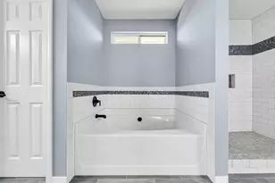 5432 E East Brook Dr E, Crestview, FL 32539 - Photo 20