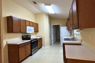 9018 Camelot Pl, Pensacola, FL 32534 - Photo 4