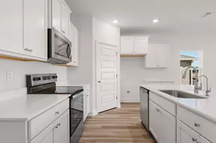 69 E Gray Owl Dr E, Freeport, FL 32439 - Photo 2