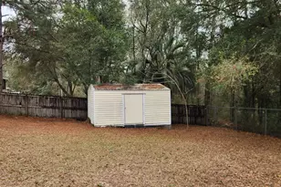 305 Ashley Dr, Crestview, FL 32536 - Photo 8