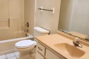 305 Ashley Dr, Crestview, FL 32536 - Photo 14