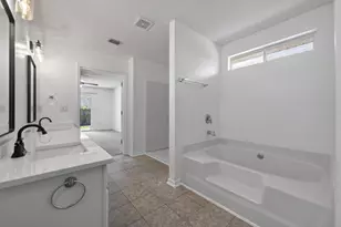 1602 Trent St, Fort Walton Beach, FL 32547 - Photo 36