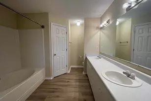 240 Westview Dr, Crestview, FL 32536 - Photo 6