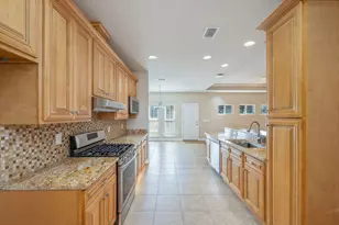 526 Tail Spin Dr, Holt, FL 32564 - Photo 12