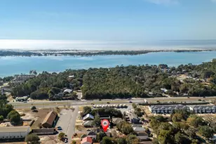 803 Forest Cove Ct, Mary Esther, FL 32569 - Photo 2