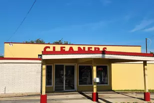 49 Beal Pkwy, Fort Walton Beach, FL 32548 - Photo 1