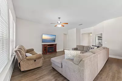 8310 Verano Street, Navarre, FL 32566 - Photo 16