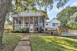 315 NW Vaughan Street NW, Fort Walton Beach, FL 32548 - Photo 6