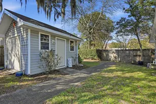 395 Jasmine Ave, Valparaiso, FL 32580 - Photo 54