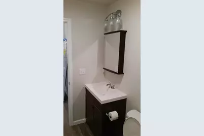 941 Valley Road #Apt. C, Crestview, FL 32539 - Photo 2