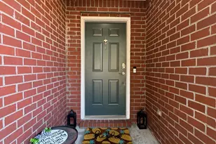 205 Villacrest Dr, Crestview, FL 32536 - Photo 2