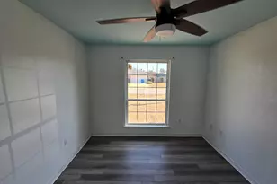 2129 Ainsdale Ct, Navarre, FL 32566 - Photo 2