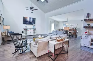 105 E Capri Cove E, Niceville, FL 32578 - Photo 18