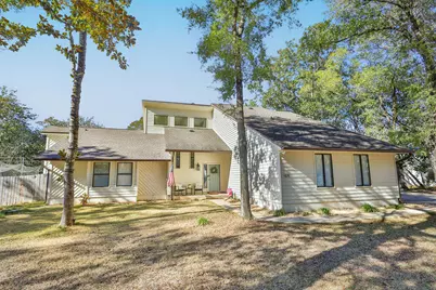 105 E Capri Cove E, Niceville, FL 32578 - Photo 2