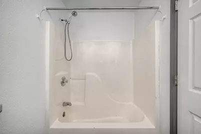 126 Paradise Island Drive, Defuniak Springs, FL 32433 - Photo 20