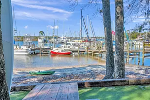 1569 Lakeside Dr, Niceville, FL 32578 - Photo 68