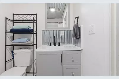 60 N 8th Street N, Defuniak Springs, FL 32433 - Photo 10