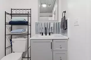 60 N 8th Street N, Defuniak Springs, FL 32433 - Photo 10