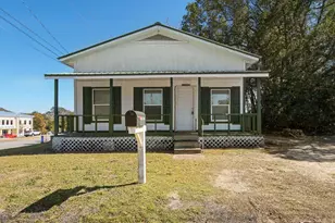 60 N 8th Street N, Defuniak Springs, FL 32433 - Photo 1