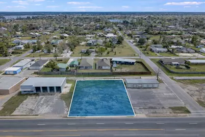 523 Ohio Avenue, Lynn Haven, FL 32444 - Photo 4