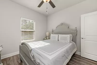 7388 Hiawatha Lane, Navarre, FL 32566 - Photo 32