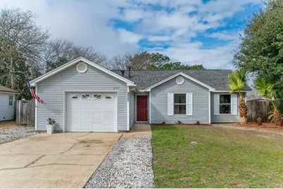 2137 Estates Circle, Navarre, FL 32566 - Photo 2