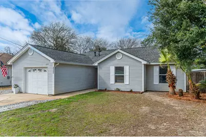 2137 Estates Circle, Navarre, FL 32566 - Photo 1