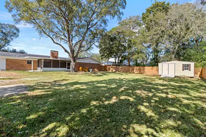 650 NE Country Club Avenue NE, Fort Walton Beach, FL 32547 - Photo 28