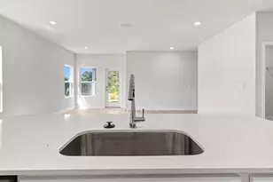 8155 Fox Hunt Dr, Milton, FL 32583 - Photo 4